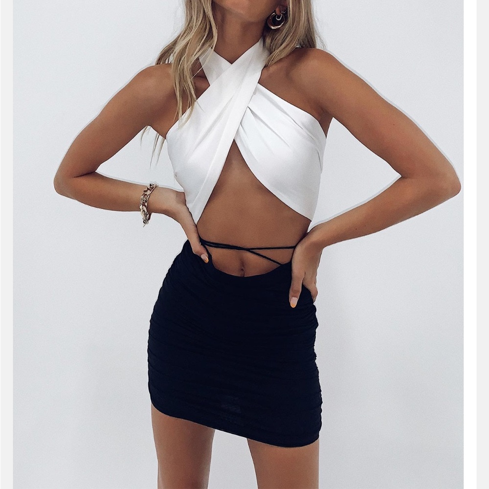 Princess polly black tie around skirt, perfect condition, worn once